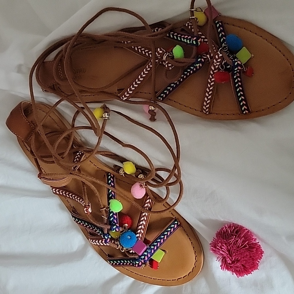 Mossimo tie up sandals